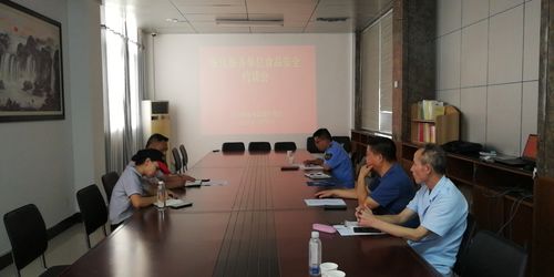 石臺(tái)縣市場(chǎng)監(jiān)管局召開餐飲服務(wù)單位食品安全約談會(huì)，強(qiáng)化主體責(zé)任筑牢安全防線