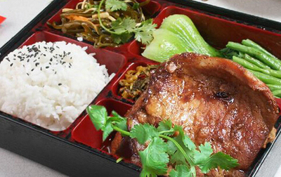 清遠(yuǎn)餐飲服務(wù)新體驗 思湘園餐飲引領(lǐng)食堂承包與蔬菜配送新標(biāo)準(zhǔn)